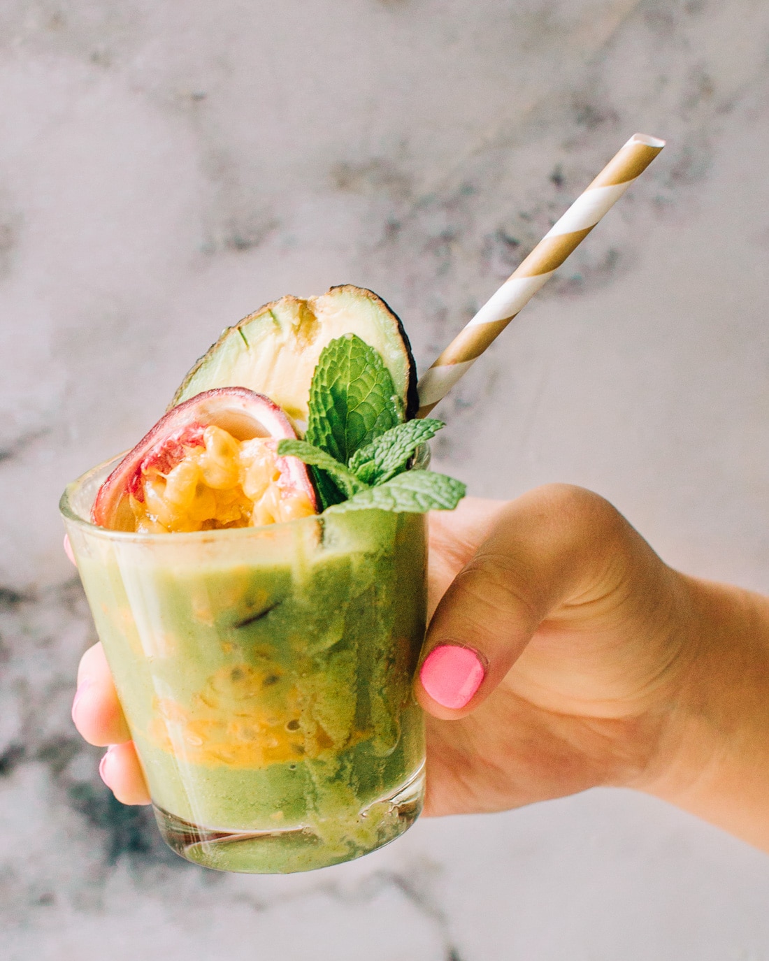 Minty Green Avocado Smoothie - The Tastiest Green Smoothie! Foodess