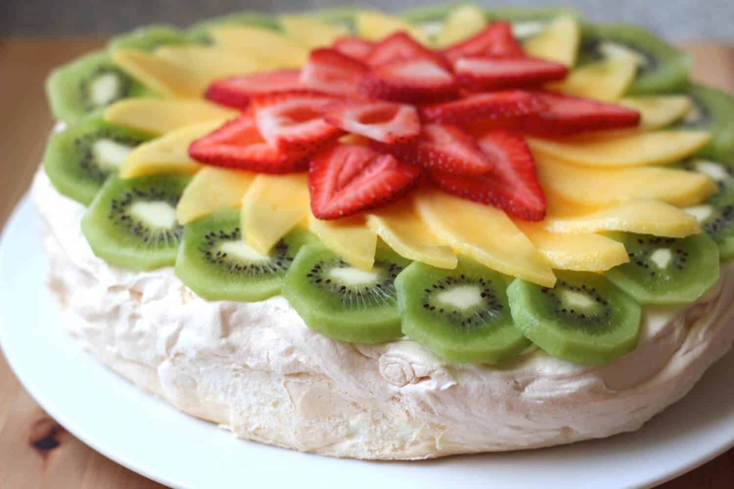 Classic Pavlova Recipe - Chef’s Pencil